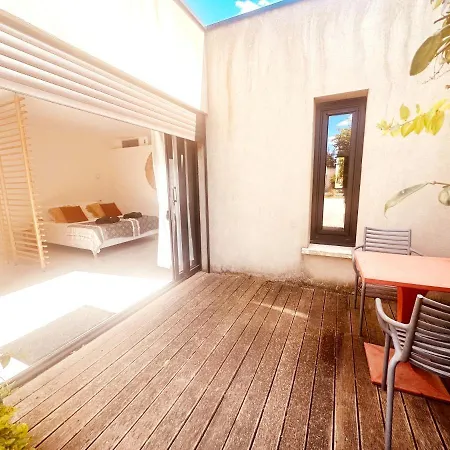 Les Madones Appartement Nîmes Buitenkant foto