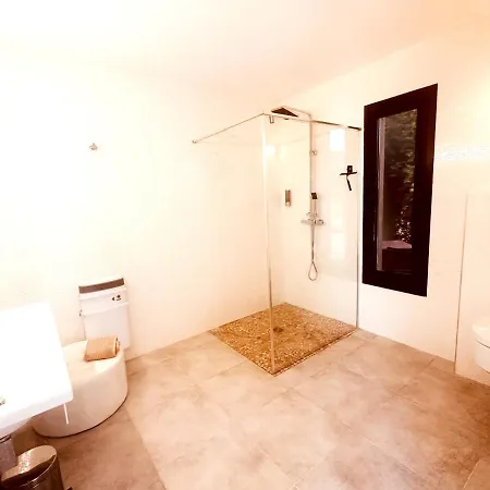 Les Madones Appartement Nîmes Buitenkant foto
