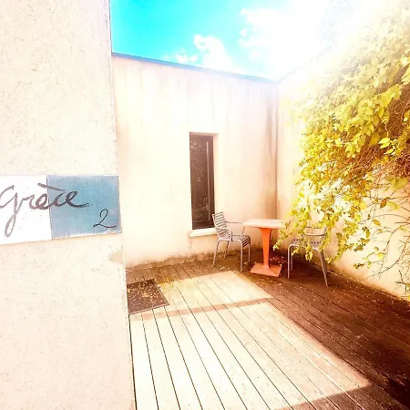 Les Madones Appartement Nîmes Buitenkant foto