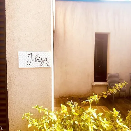 Les Madones Appartement Nîmes Buitenkant foto
