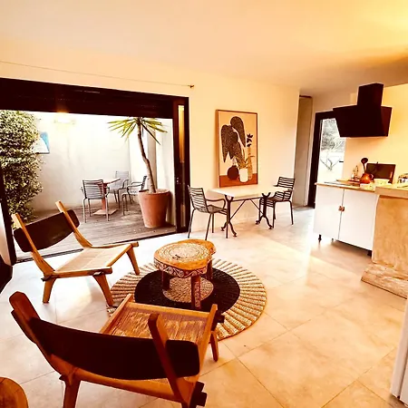 Les Madones Appartement Nîmes Buitenkant foto